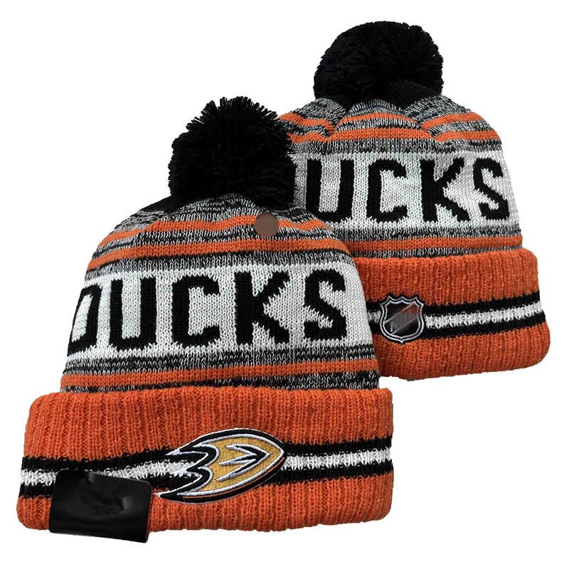 Autumn and Winter New Tide European and American Football Knit Hat Warm woolen hat Trendy men's and women's pullover hats