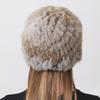 Вязаная шапка из кролика с натуральным мехом для тепла зимой