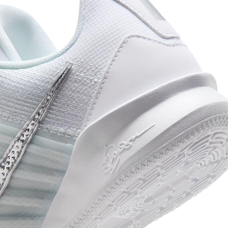 Nike Женские баскетбольные кроссовки Sabrina 3 EP