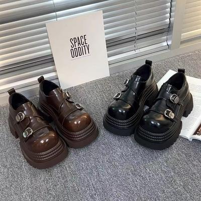 Лоферы маленькие толстые подошвы увеличивают рост универсальные маленькие кожаные туфли европейские станции ретро британский стиль одинарные туфли женские 2025 новые модели