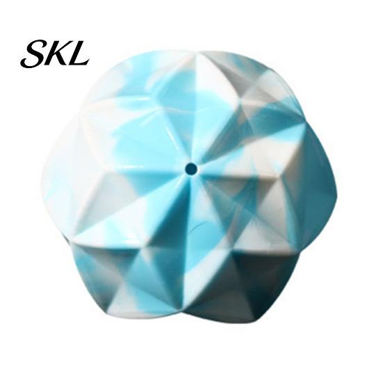 Fetch Training Toys for Outdoor Play Geometric Ball Dog Toy, Indestructible Chew Multi-faceted Teeth Durable Destructive Chewers Cleaning Interactive