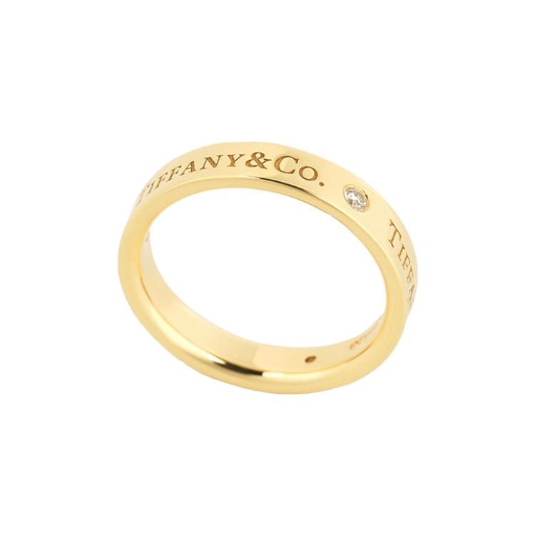 TIFFANY & CO. Тиффани и Ко. Коллекция 18-каратных золотых колец Унисекс GRP10240