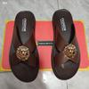 Новые стильные шлепанцы для мужчин Повседневные тапочки из коровьей кожи дизайнерские кожаные пляжные туфли женские Большой размер 46, 47, сандалии женские