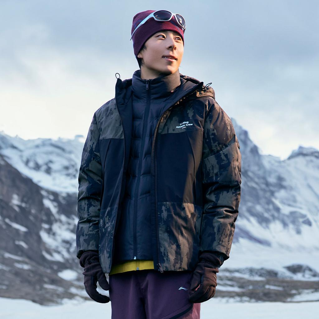 Li-Ning Hot Pot Down Series Water-Repellent Letter Print Hooded Versatile Casual Zipper Short Winter Down Jacket Men Jacket Black AYMU251-5