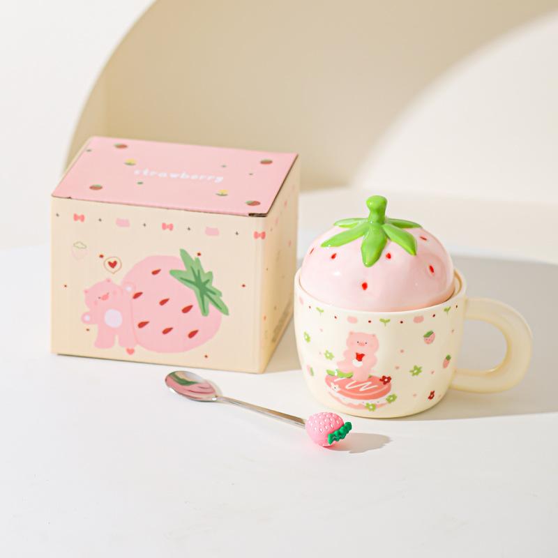 Керамическая чашка с крышкой «Клубничный медведь» для девочек, подарочная чашка для дома, кружка, высококачественная, для пары, для молока, для завтрака