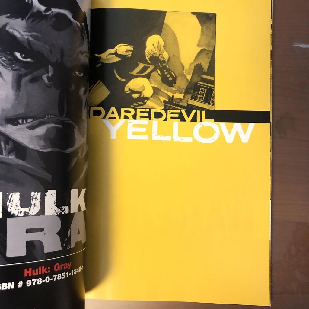 [USED] Daredevil Yellow Jeph Loeb Tim Sale (English book)