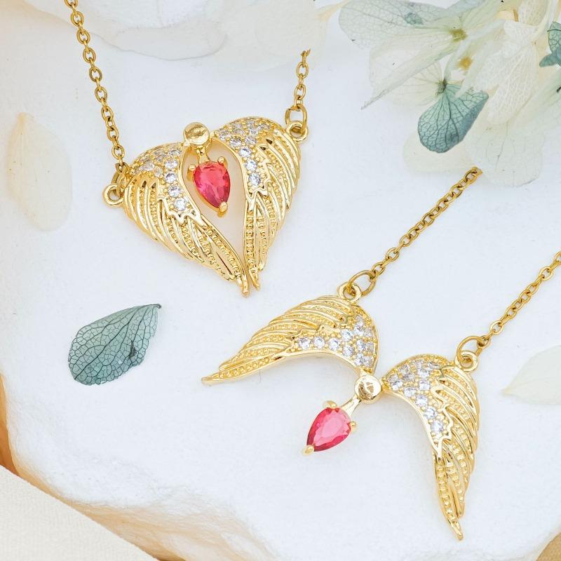 Heart-shaped Open and Closing Wings Creative Fashion Necklace for Women, Simple and Elegant Luxury Design with A Touch of Sophistication.
