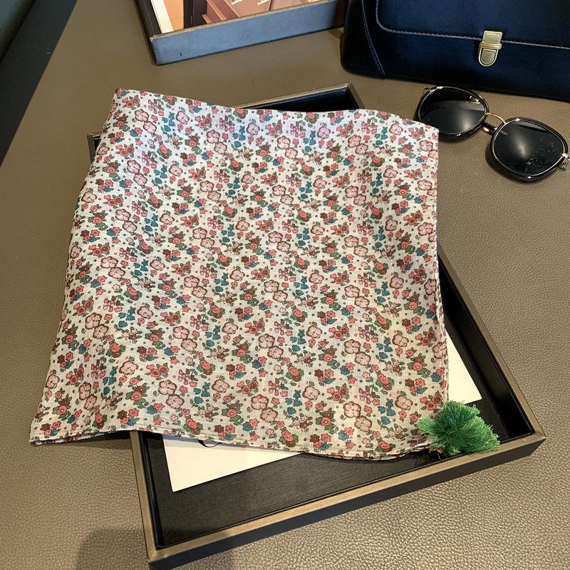 Trend Versatile Small Fragrance Style Versatile Floral Stacking Wear Niche Sunshade Scarf Silk Scarf Accessories Silk Scarf Small Square Scarf