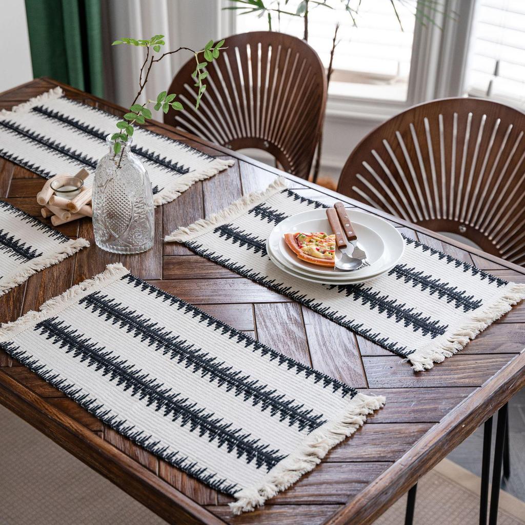 Салфетки для столовых приборов Yiman Qiyun из хлопковой нити с кисточками и полосками на Рождество