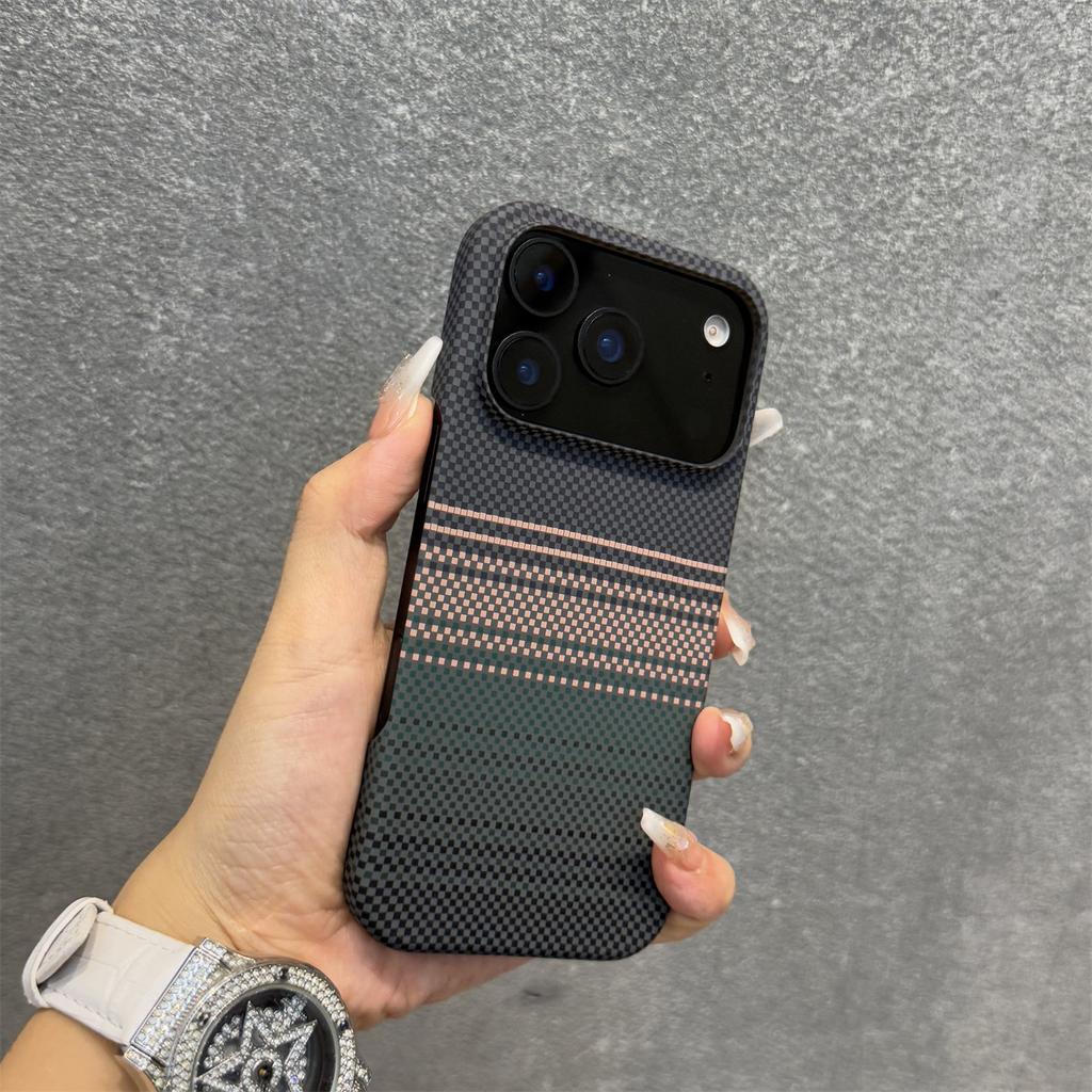 Безрамочный чехол из поликарбоната с текстурой под карбон для iPhone 17 Air 16 Plus 15 14 13 12 17 Pro Max, с поддержкой MagSafe и беспроводной зарядки