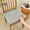 Чехол на стул из водонепроницаемой высокоэластичной искусственной кожи, противоскользящий, легко устанавливаемый, защищает сиденье от царапин и пятен, маслостойкий обеденный стул