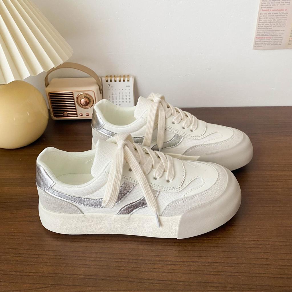Белые кроссовки на платформе в гонконгском стиле женские 2025 новые студенческие универсальные оригинальные нишевые кеды шикарные ретро моральные тренировочные туфли