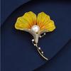 Golden Ginkgo Leaf Brooch, High-end Feminine Charm, Pearl Enamel Corsage, Niche Design Sense, Brooch, Suit Accessory