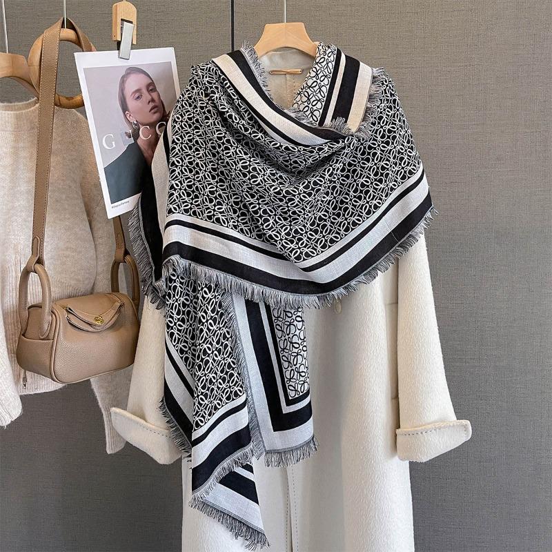 Autumn New Women's Imitation Cashmere Scarf Fashion Jacquard Design High Sense Versatile Age-reducing Warm Scarf