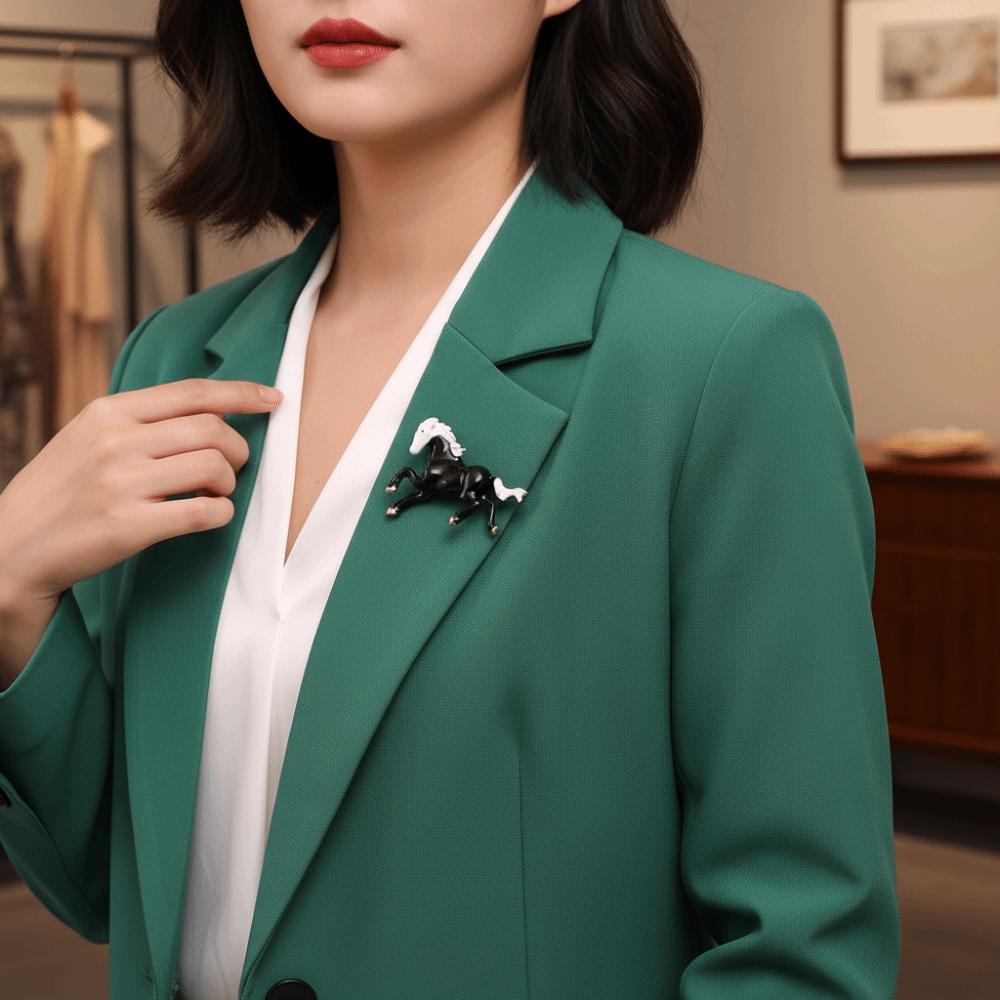 Rhinestone Horse Brooches Lapel Pins Brooch Pins New Running Horse Brooch Jewelry Accessories