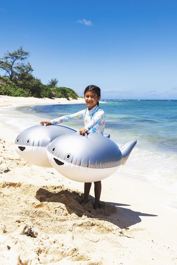 Igarashi Float Sticky Sakaban Float 130 x 123cm, inflated size approximately 99 (W) x 114 (L) x 42cm (H) (including handle)