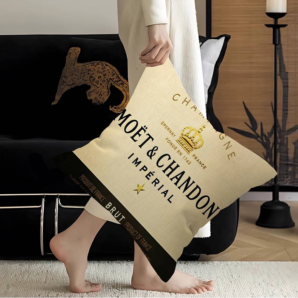 Бренд M-Moet C-Chandon Подушка Аниме Подушка Подушка для изголовья диван-кровати Наволочка Чехол для подушки 45x45 см Мода