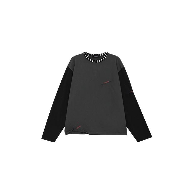 We11done Fw26 Pleated Logo Long Sleeve T-Shirt Unisex tops WD-TT2-26-731-U-BK
