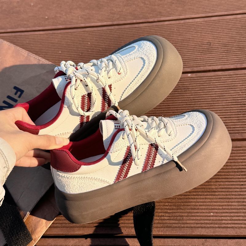 Американская Анкара Красный Немецкие тренировочные туфли женская платформа 2025 весна новая повседневная интернет-знаменитость универсальный кампусный стиль хлебные туфли