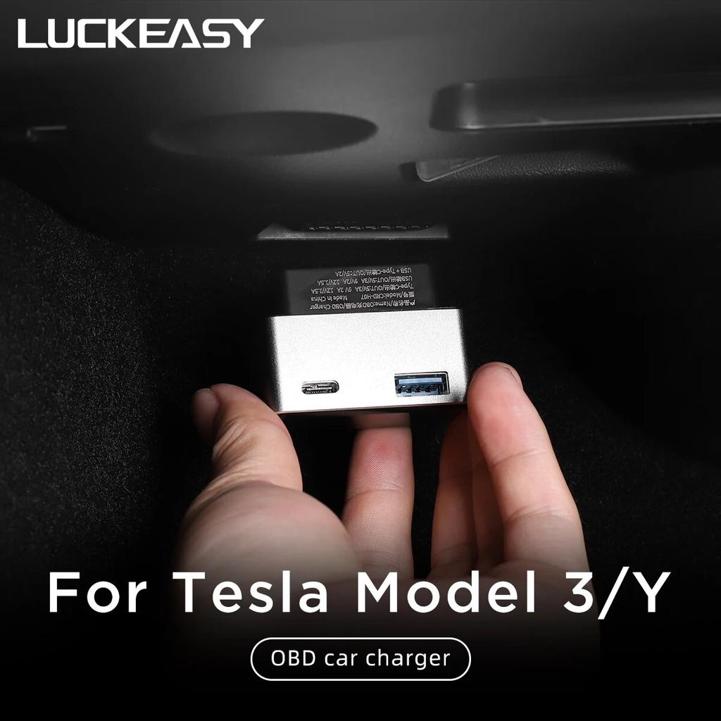 LUCKEASY For Tesla Model 3 Model Y Central Control USB Shunt Hub Car Decoration Accessories 27W Quick Charger Docking Station