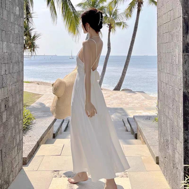 Французское Ретро Атласное Сексуальное Супер Сказочное Однотонное Платье на Бретелях Пляжный Стиль для Отпуска Открытая Спина Пляжная Длинная Юбка для Женщин