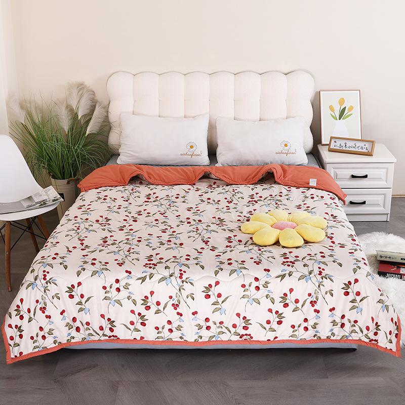 Skin-Friendly Cotton Quilt: Double-Sided, Washable Summer & Autumn Blanket
