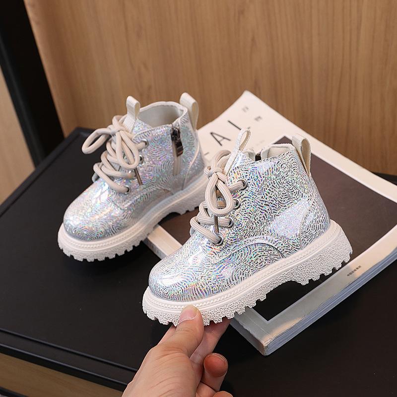 Популярные осенние яркие кожаные модные ботинки в западном стиле для маленьких девочек, универсальные короткие сапоги с низкой трубкой