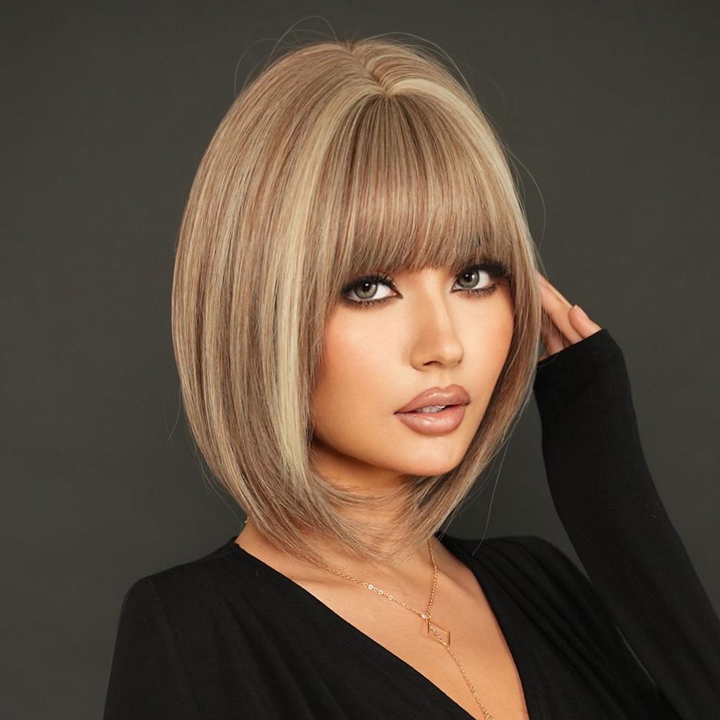 Professional WIGS Synthetic Short Straight Ash Brown Bob Wig for Women High Density Layered Highlight Blonde Hair Wigs with Neat Bangs
