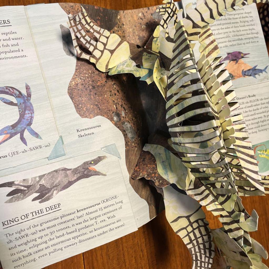 [Б/У] Энциклопедия доисторических акул Роберта Сабуды