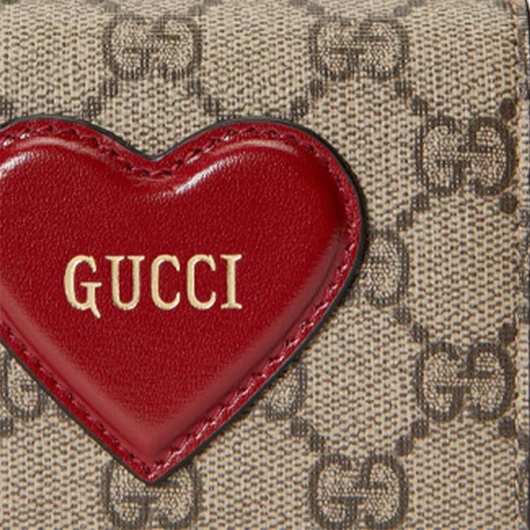 Gucci Valentines Day Collection Vintage Logo 3D Heart Decoration Double Fold Flap Canvas And Leather Card Holder Women Card Holder 648848-20QAS-8570