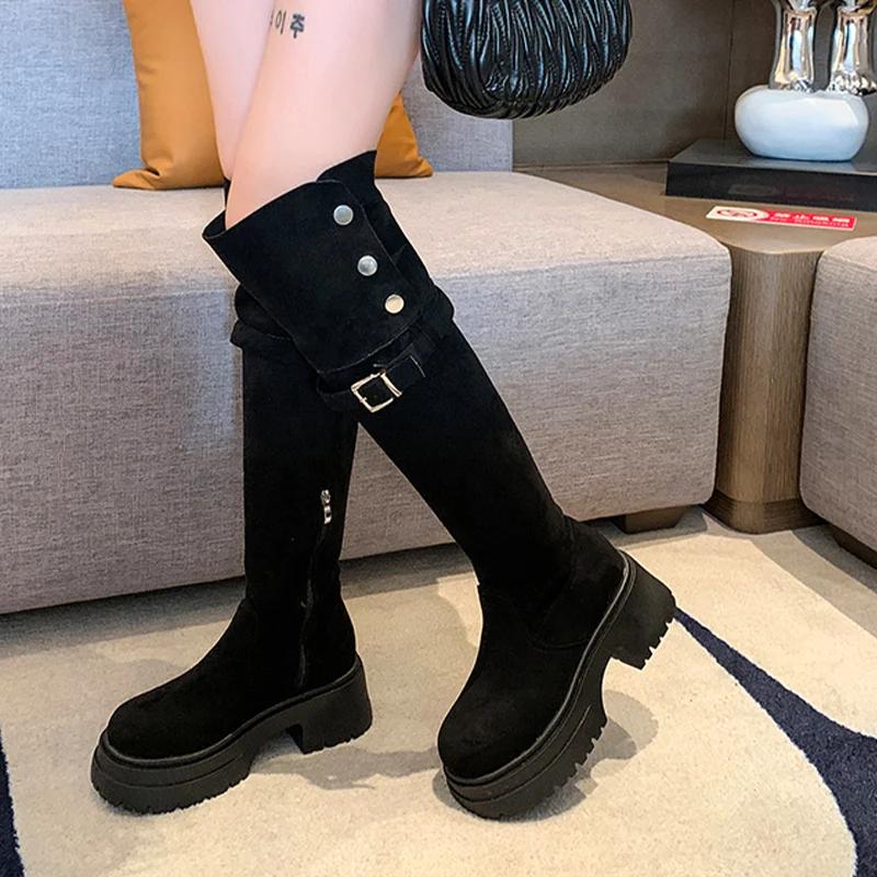 Меховые высокие сапоги на толстой платформе женские замшевые дизайнерские высокие туфли 2025 года, тренд зимы, новые модные туфли-лодочки до колена в готическом стиле Botas De Mujer