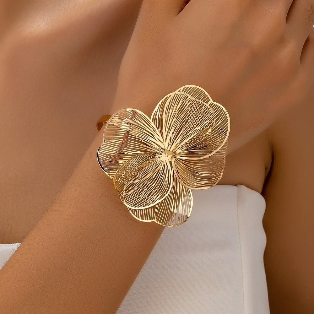 Vintage Metal Brushed Bangle Elegant Open Floral Arm Cuff Bohemian Hollowed Flower Bracelet Women