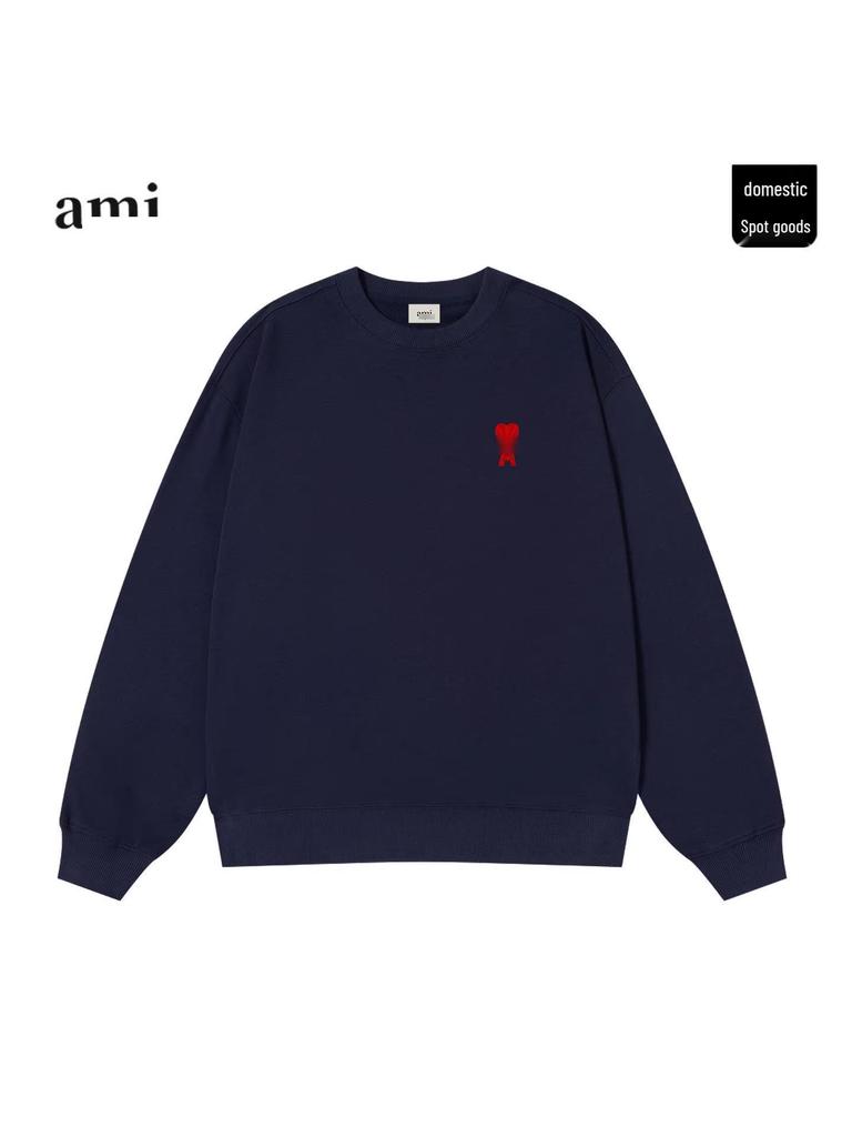 Унисекс Черный Хлопковый Свитшот с Круглым Вырезом и Вышивкой Сердца - Модный и Удобный для Осени.