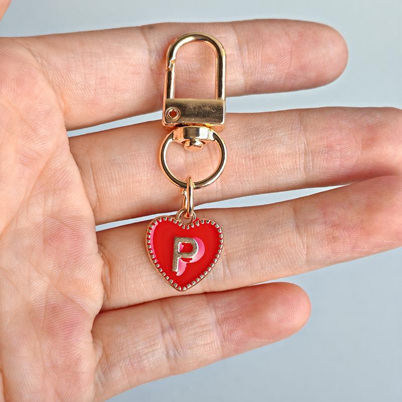 1PC Heart Shaped Gift 26 English Letters Design DIY Keychain Marker Love Keychain Creativity Lobster Buckle Red Metal Party