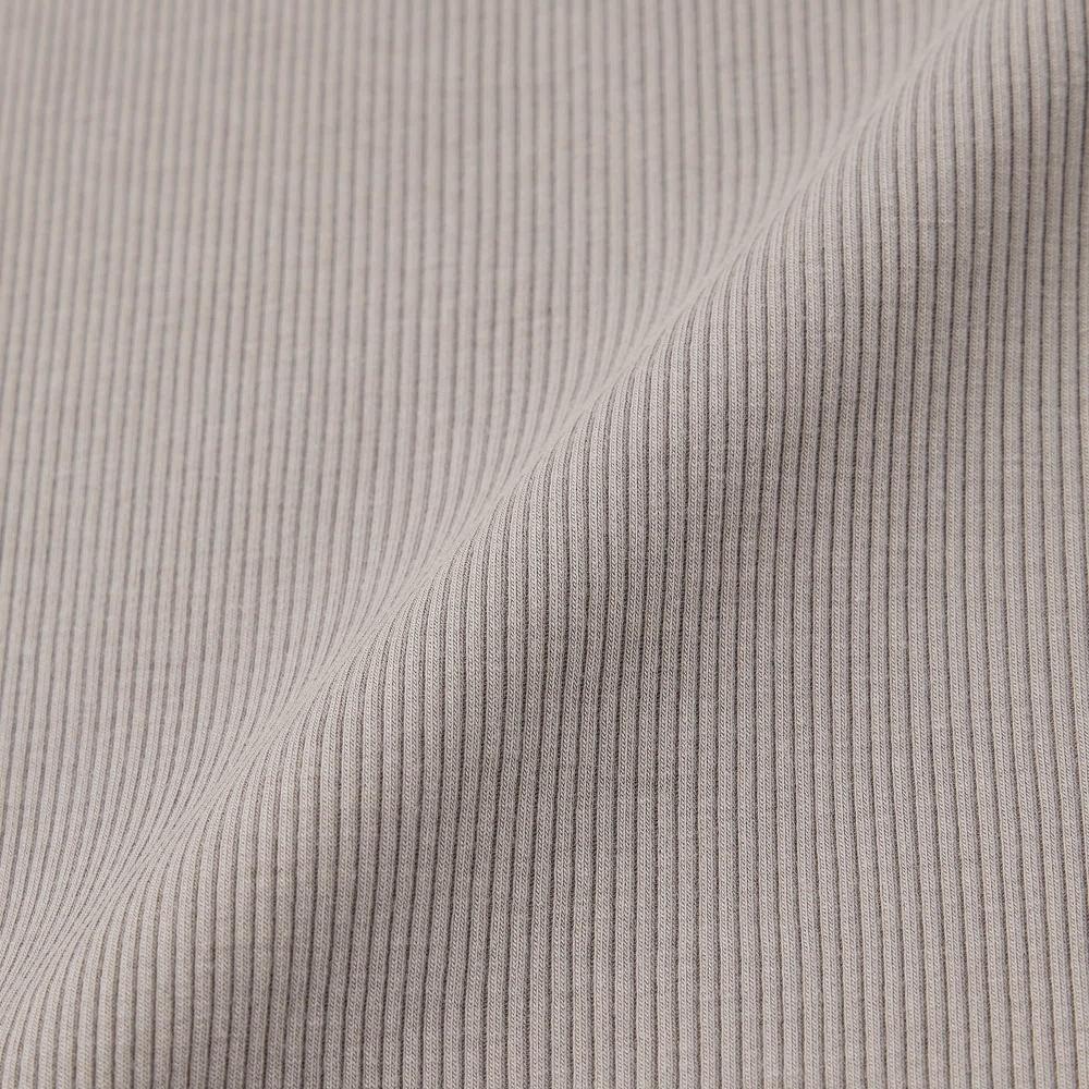 GU by Uniqlo Теплая эластичная водолазка с длинным рукавом в рубчик 