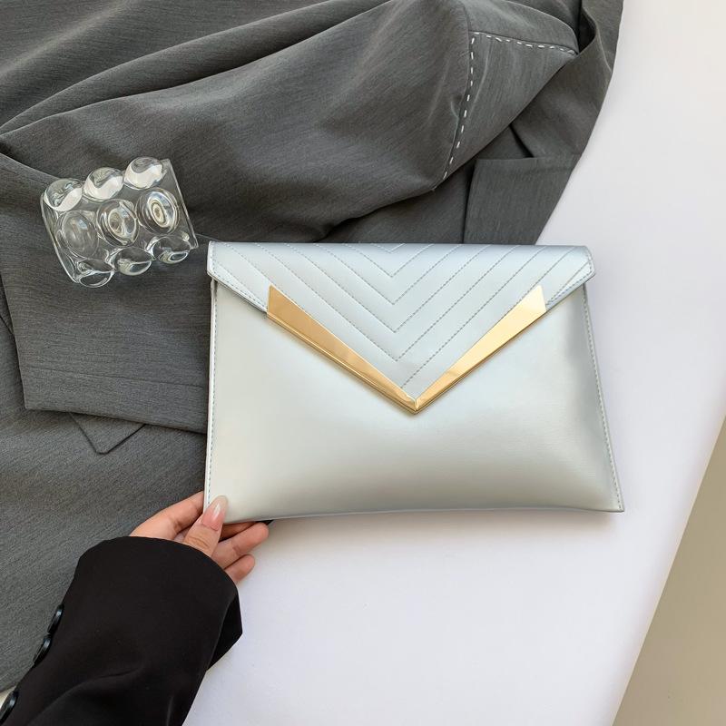 Высококачественная женская сумка-клатч с нишевым дизайном, модная сумка-конверт для мобильного телефона из твила с вышивкой нитками в иностранном стиле