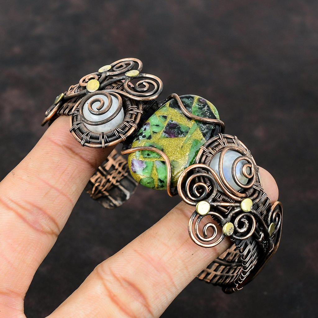 Браслет-манжета с медным рубином и цоизитом, браслет с радужным лунным камнем, манжета с медной проволокой, регулируемый браслет, браслет ручной работы с драгоценным камнем, подарок для мамы
