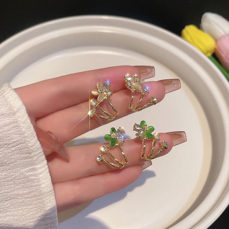 Cat's Eye Stone Flower Earrings New 2024