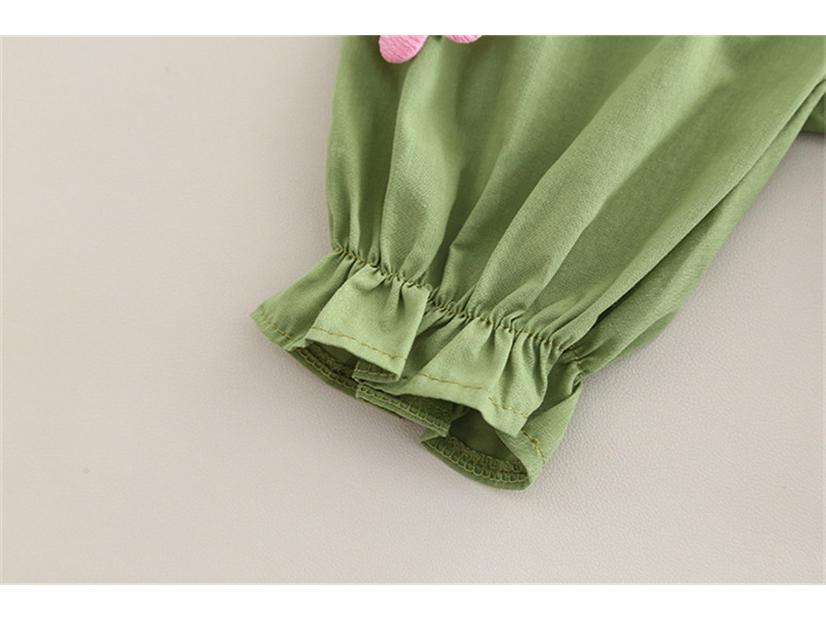 2025 Новый корейский стиль с рукавами-фонариками и цветочным принтом, однотонные летние шорты, комплект из двух частей для маленьких девочек