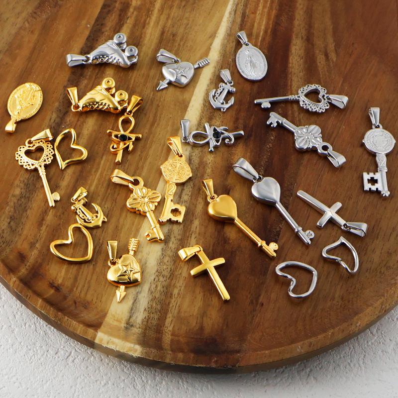 Yori 2Pcs Stainless Steel Key Heart Anchor Cross Pendant Vacuum Electroplating 18K Gold Color Preserving in Furnace