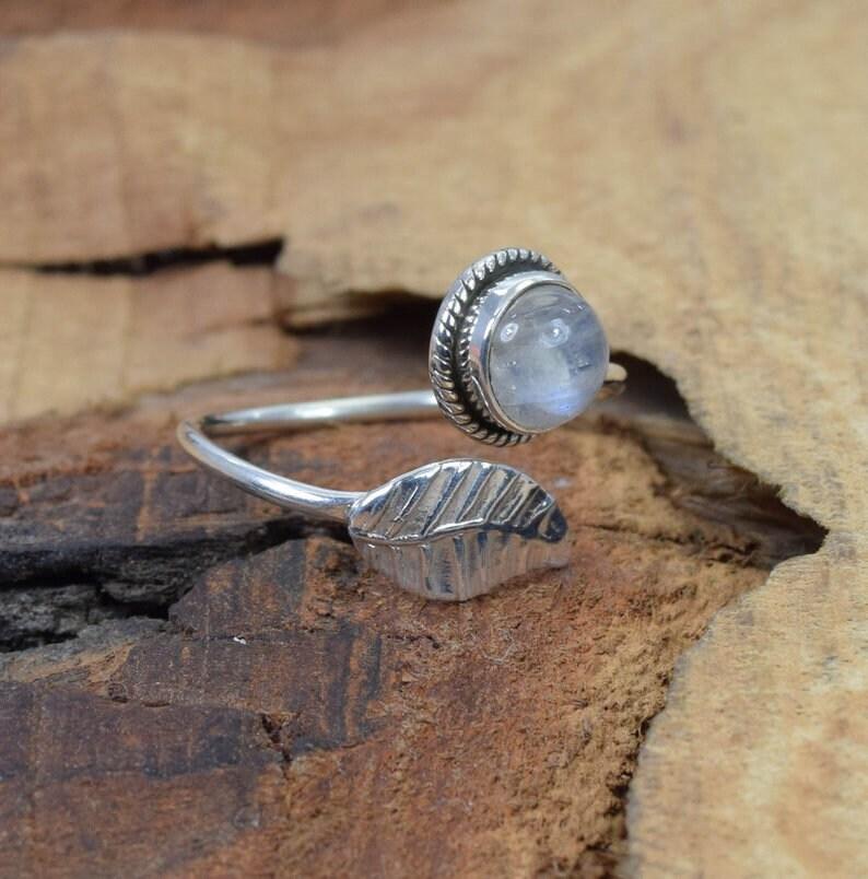 Кольцо с лунным камнем, серебро 925 пробы, ювелирные изделия ручной работы, кольцо с круглым камнем, штабелируемое кольцо, дизайнерское кольцо, подарок для нее, кольцо в стиле бохо, уникальный подарок
