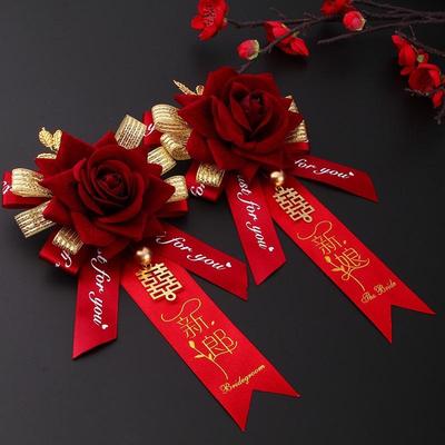 Свадебный набор бутоньерка: Бутоньерки для семьи, шаферов и подружек невесты для приветствия родителей.