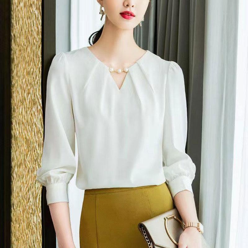Office Lady Elegant V-Neck Shirt Female Clothing Folds Fashion Pearl Chain Spring Autumn Long Sleeve Loose Solid Color Blouse
