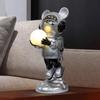 Фигурки космонавтов Современные фигурки Роскошные креативные скульптуры Эстетическое искусство Украшения для гостиной со светом Домашние украшения