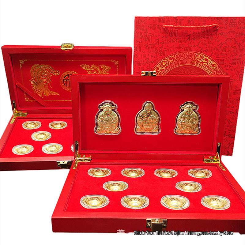 Набор ornaments Фукурокудзю с золотой фольгой: Трехликий Бог Богатства с Драконом, Фениксом и Золотыми Слитками для Благоприятного Домашнего Декора