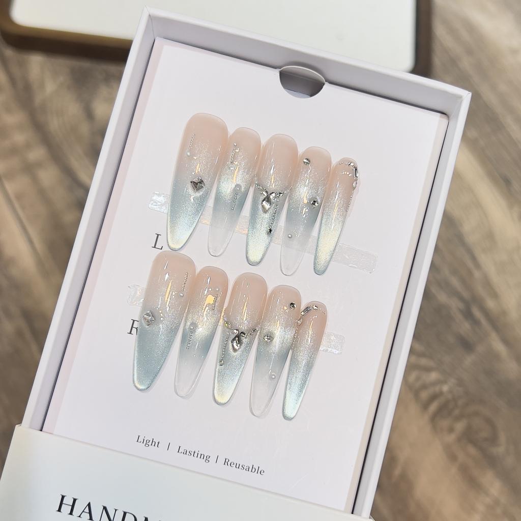 Summer Fresh and High-end Green Cat Eye French Diamond Nail Art Removable Nail