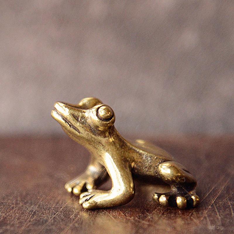 Retro Solid Brass Small Frog Figurine, Creative Car Accessories Ornament, Office Desk Decor, (Meditation Frog Can Be Used As Tea Pet, Incense Burner