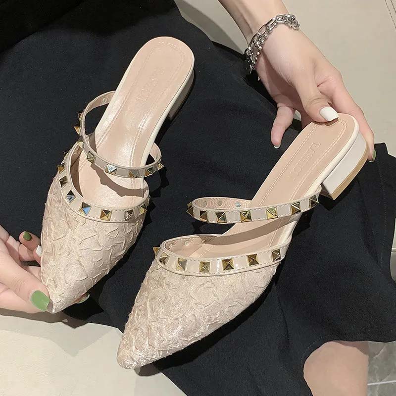 Женские босоножки на массивном каблуке с острыми заклепками, полутапочки Baotou, женские пикантные сандалии из мягкой кожи, тапочки с острым носком на низком каблуке