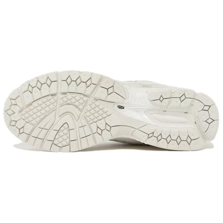 New Balance Мужские кроссовки 2002R цвета слоновой кости U20025PO