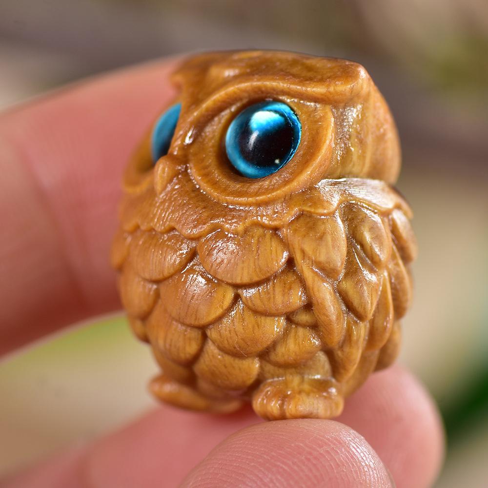 Green Sandalwood Owl Carving Keychain & Pendant